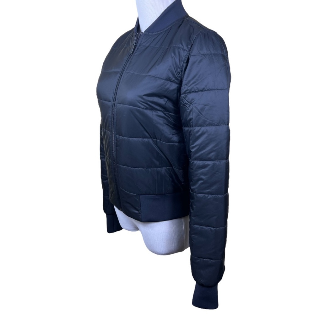 Lululemon Reversible Insulated Quilted Bomber Jacket Black 4
Water Repellent Zip - Picture 5 of 11